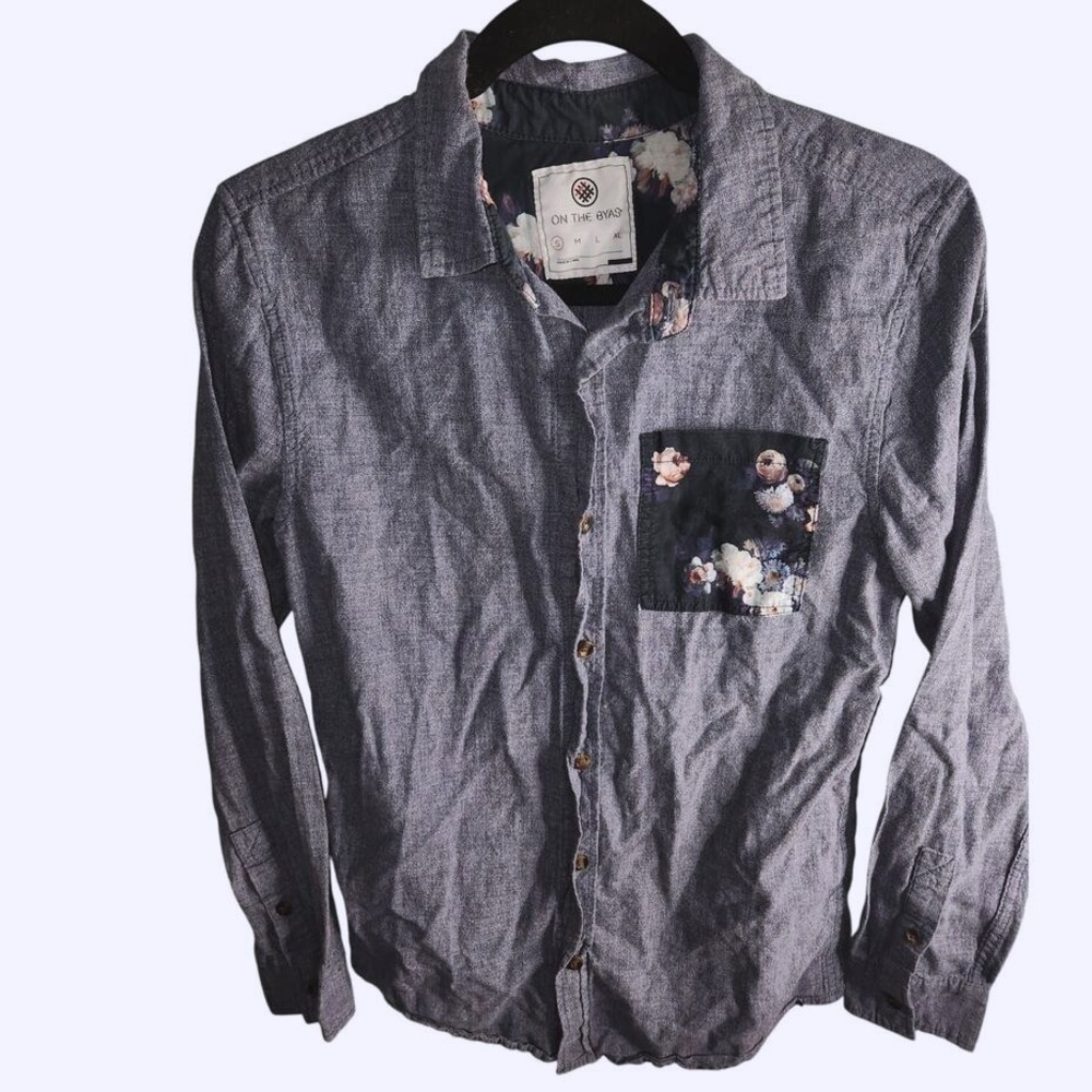 On The Byas Mens Floral Pocket Button Up Long Sleeve Shirt